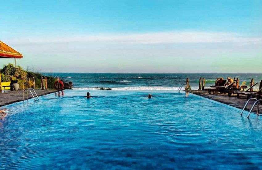 Thaulle Beach Restaurant