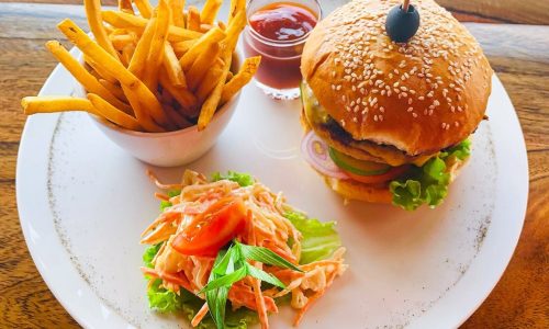 Thaulle Beach Restaurant